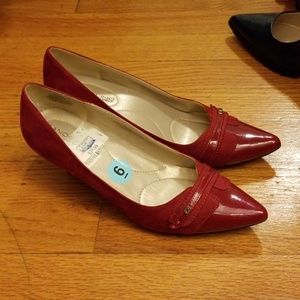 Bandolino red heels